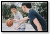 kids_playing_basketball